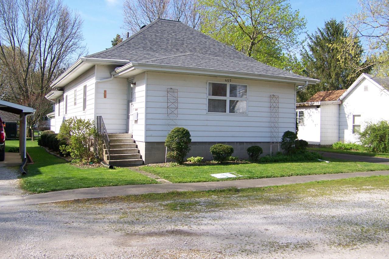 607 E Walnut St., Fairbury, IL 61739