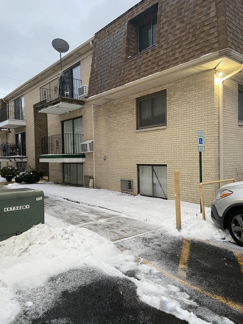 3239 S 50th Ct. #302, Cicero, IL 60804
