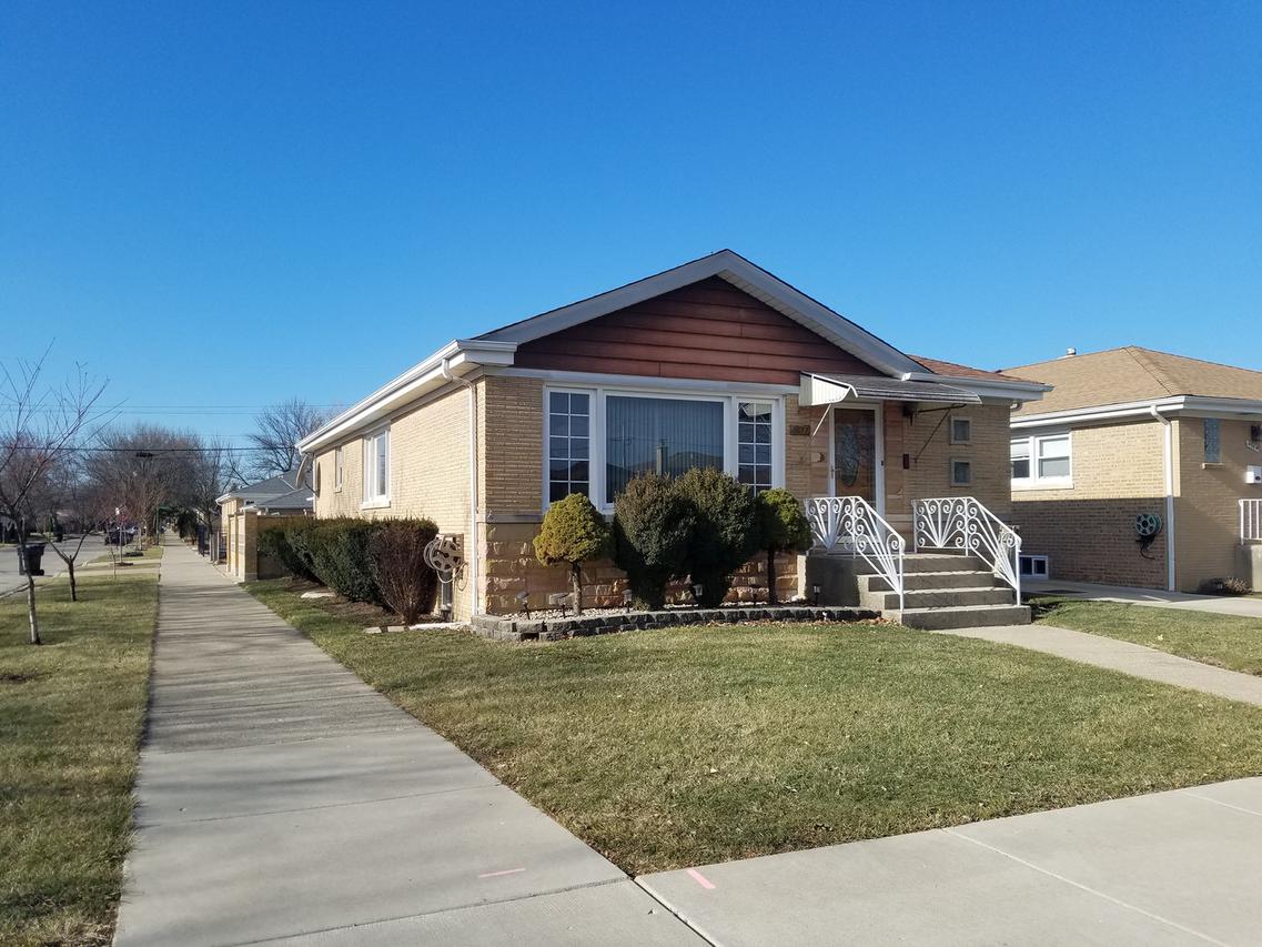 4900 N Sayre Ave., Chicago, IL 60656