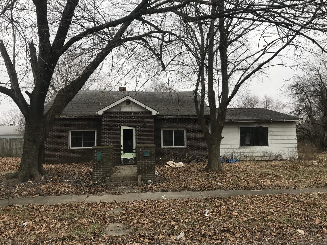 111 Bremer Ave., Danville, IL 61832