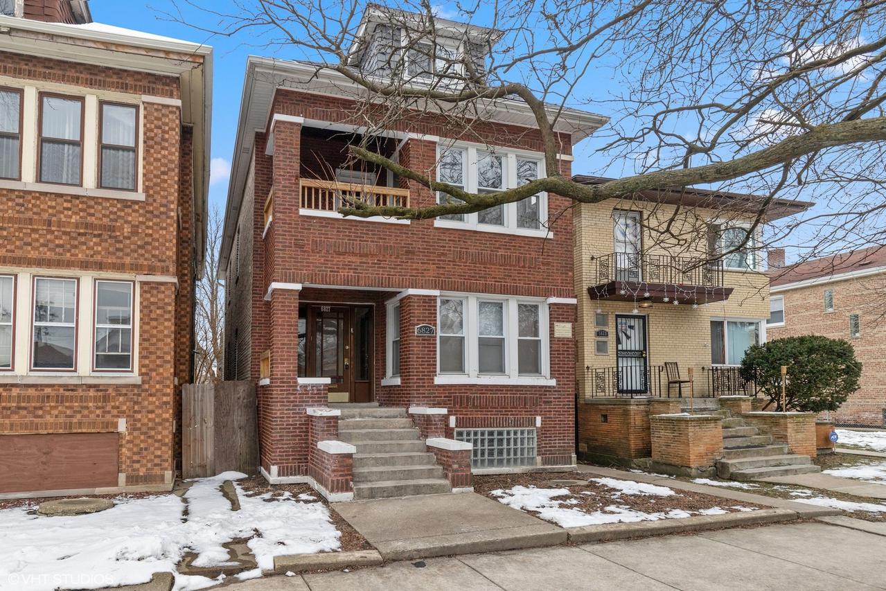 6827 S Maplewood Ave., Chicago, IL 60629