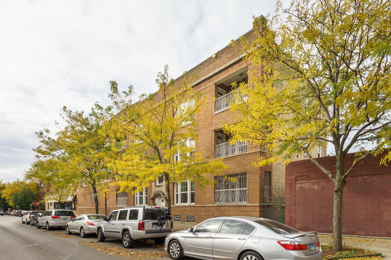2006 N Spaulding Ave. #2, Chicago, IL 60647