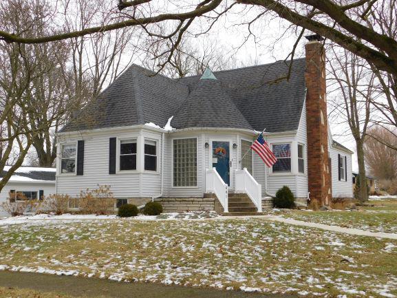 601 E Oak St., Chatsworth, IL 60921