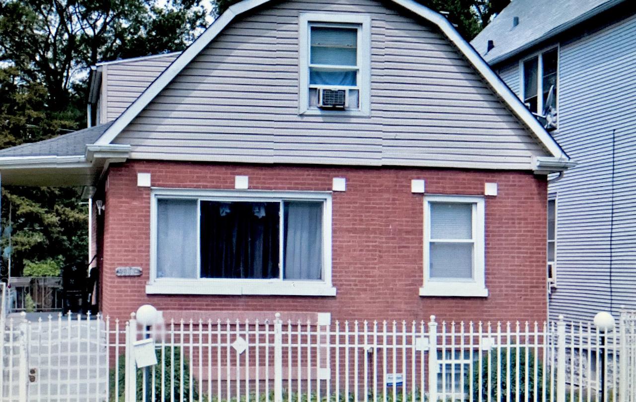 9318 S Manistee Ave., Chicago, IL 60617