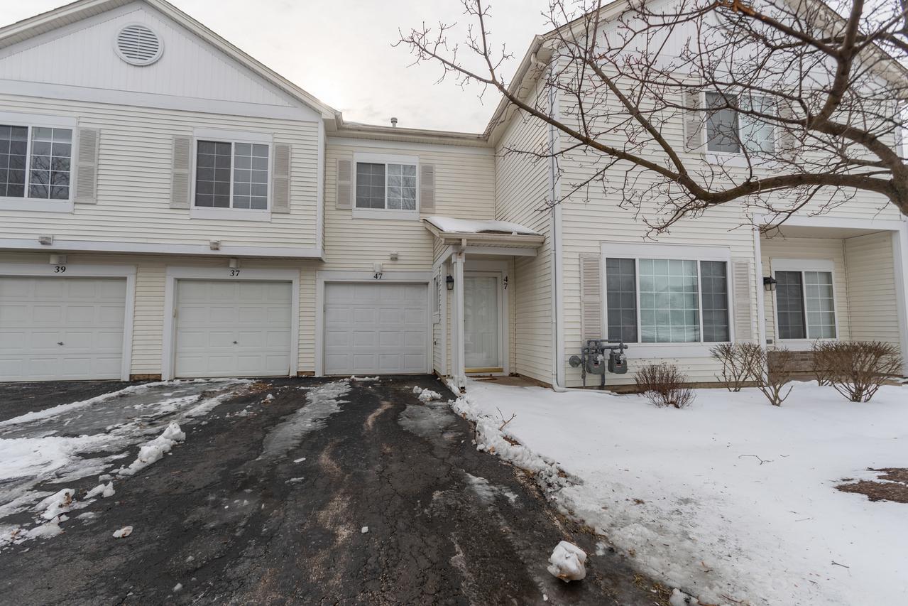 47 Heather Glen Dr., Aurora, IL 60504