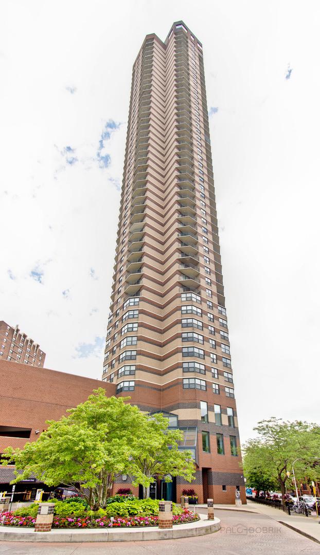 3660 N Lake Shore Dr. #1601, Chicago, IL 60613