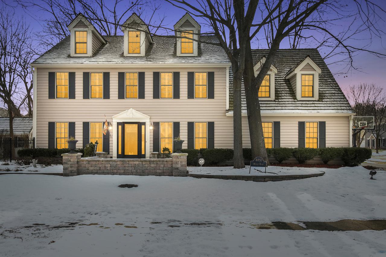 4851 Middle Rd., Gurnee, IL 60031