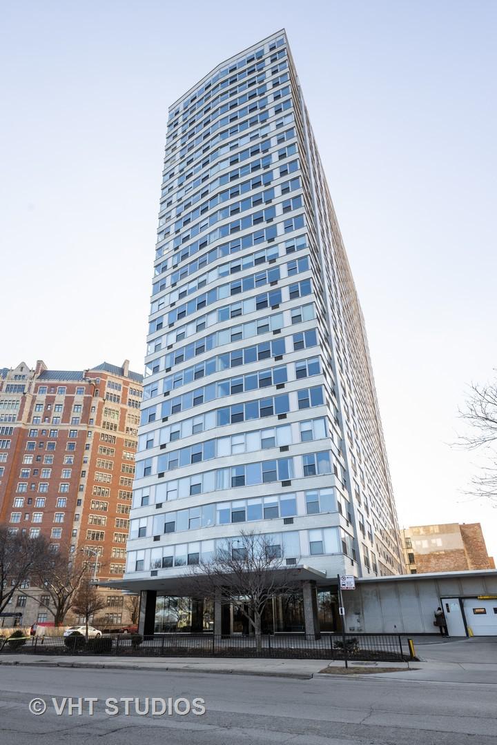 3900 N Lake Shore Dr. #21A, Chicago, IL 60613