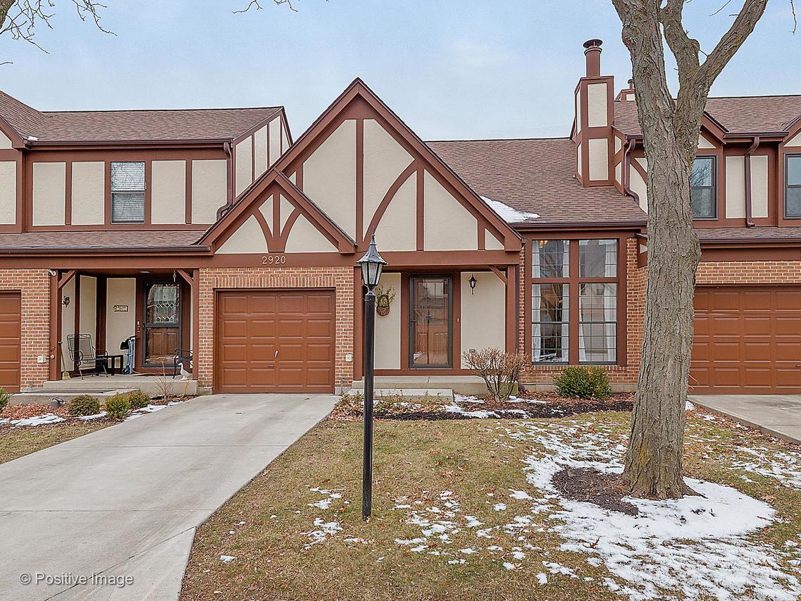 2920 Denton Ct., Westchester, IL 60154