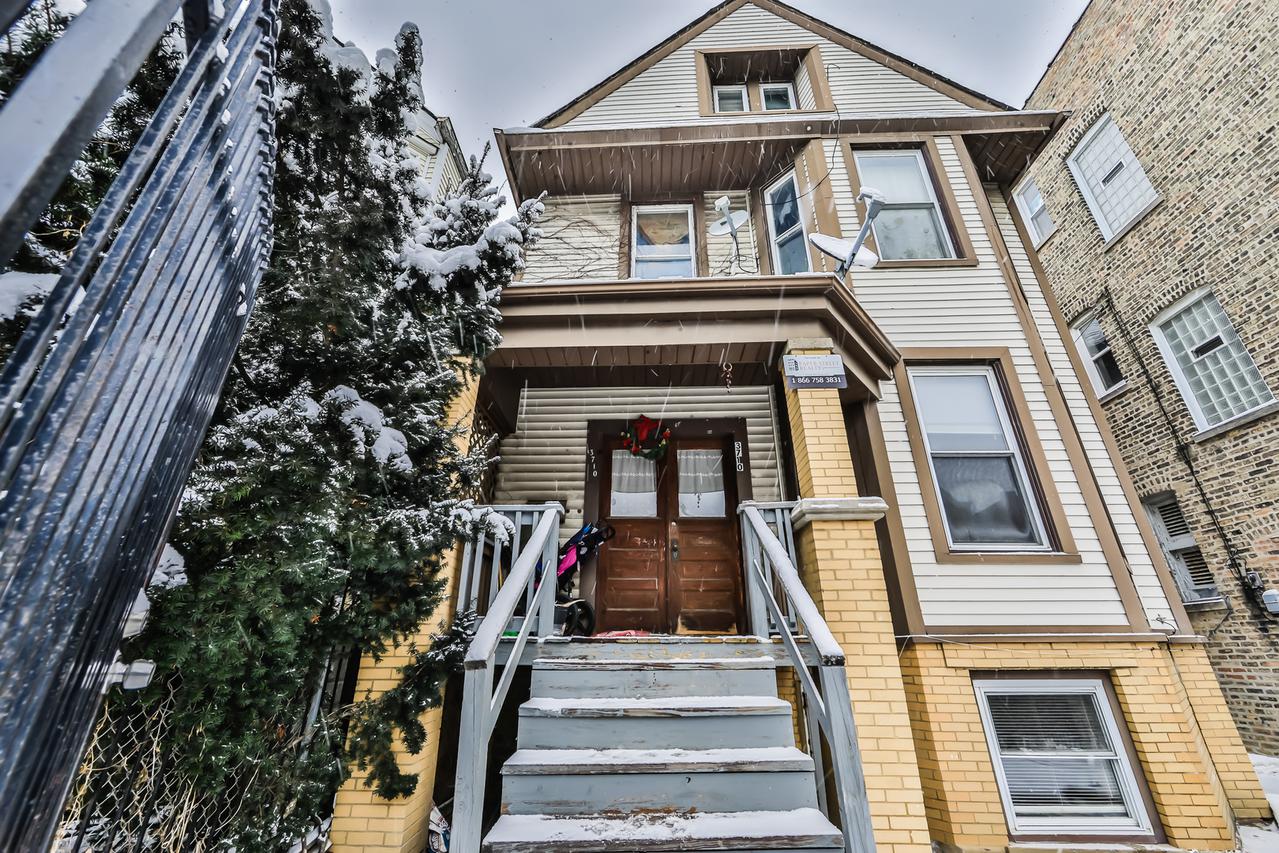 3710 W Diversey Ave., Chicago, IL 60647