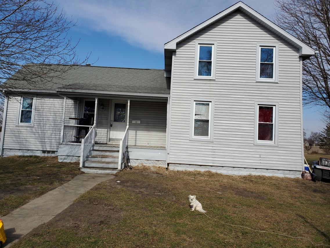 320 Thomas St., Martinton, IL 60951