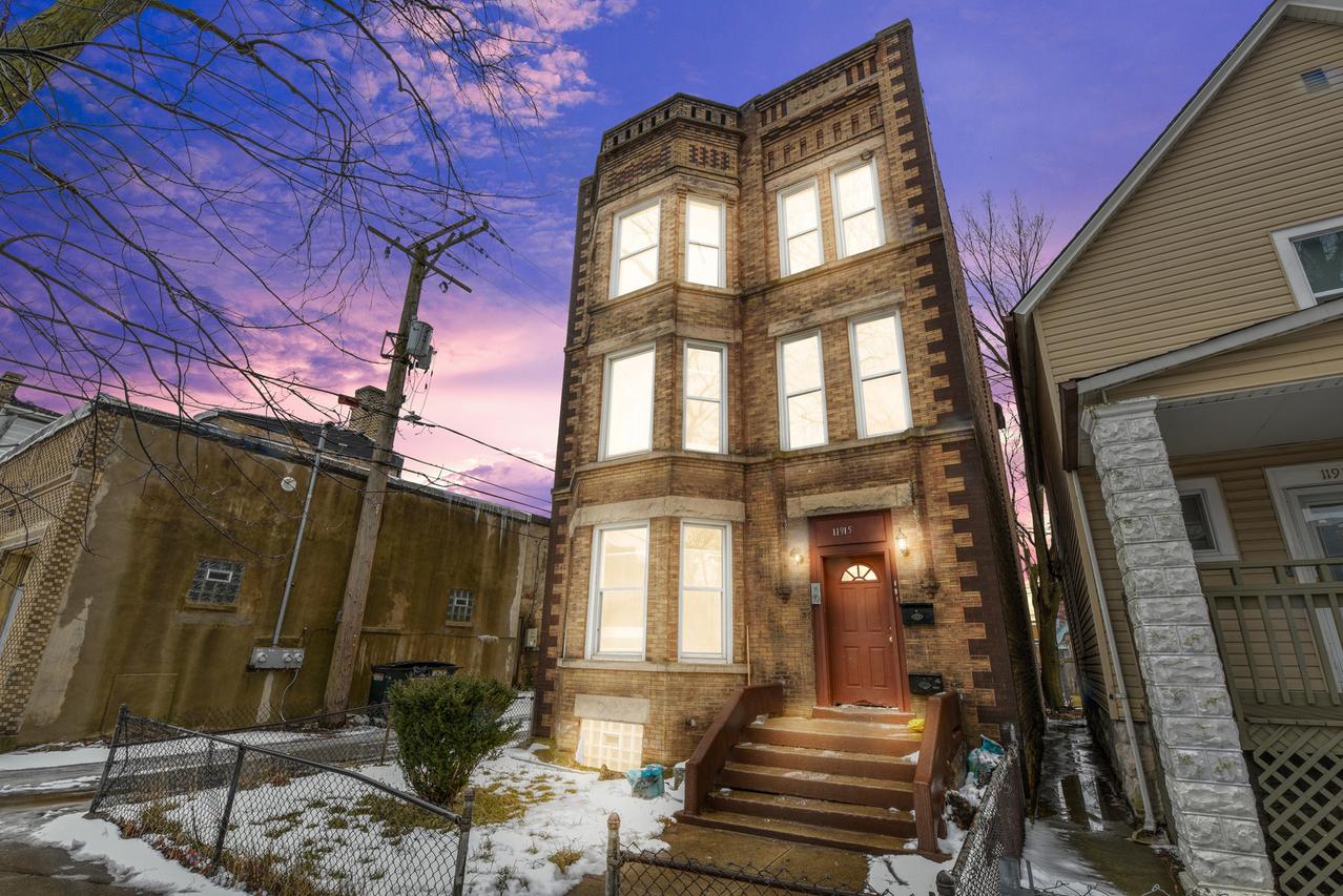 11915 S Lowe Ave., Chicago, IL 60628