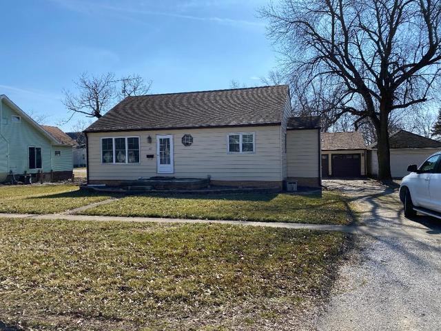 107 E Main St., Royal, IL 61871
