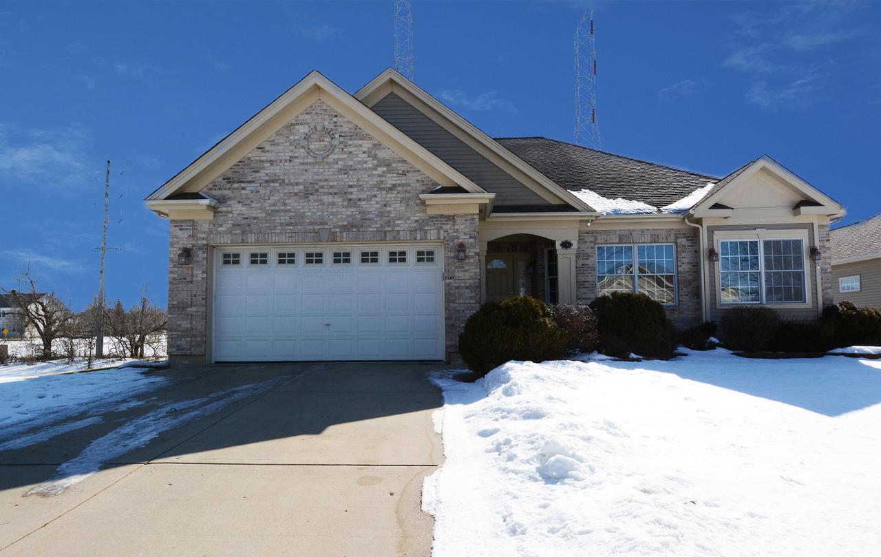 191 Cascade Dr., Crystal Lake, IL 60012
