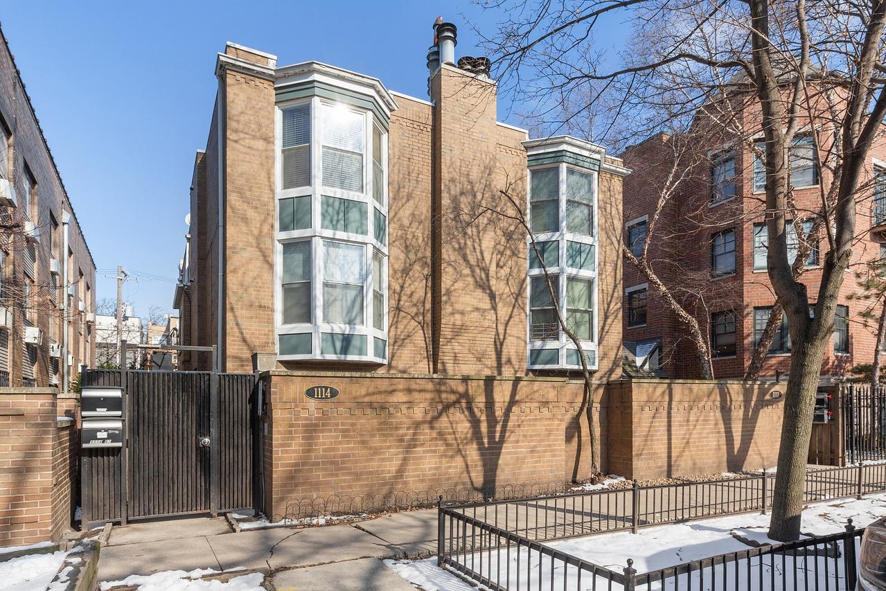 1114 W Altgeld St. #B2, Chicago, IL 60614