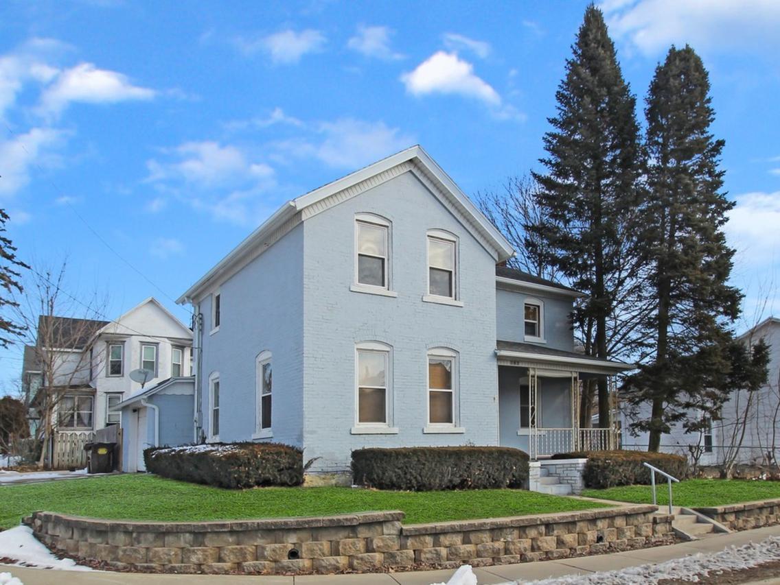 626 W Galena Ave., Freeport, IL 61032