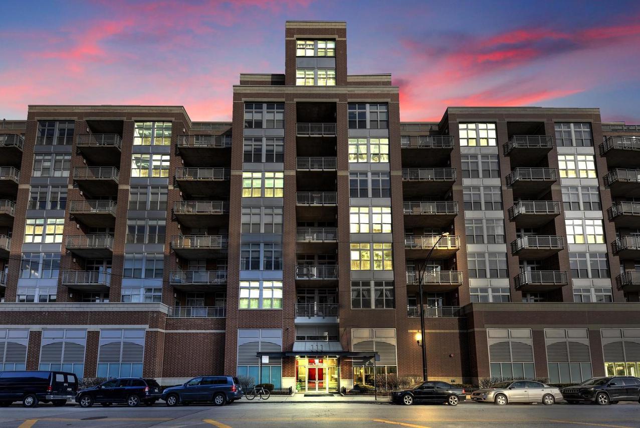 111 S Morgan St. #305, Chicago, IL 60607