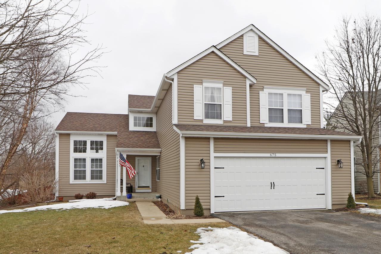 675 Sycamore Ln., Grayslake, IL 60030