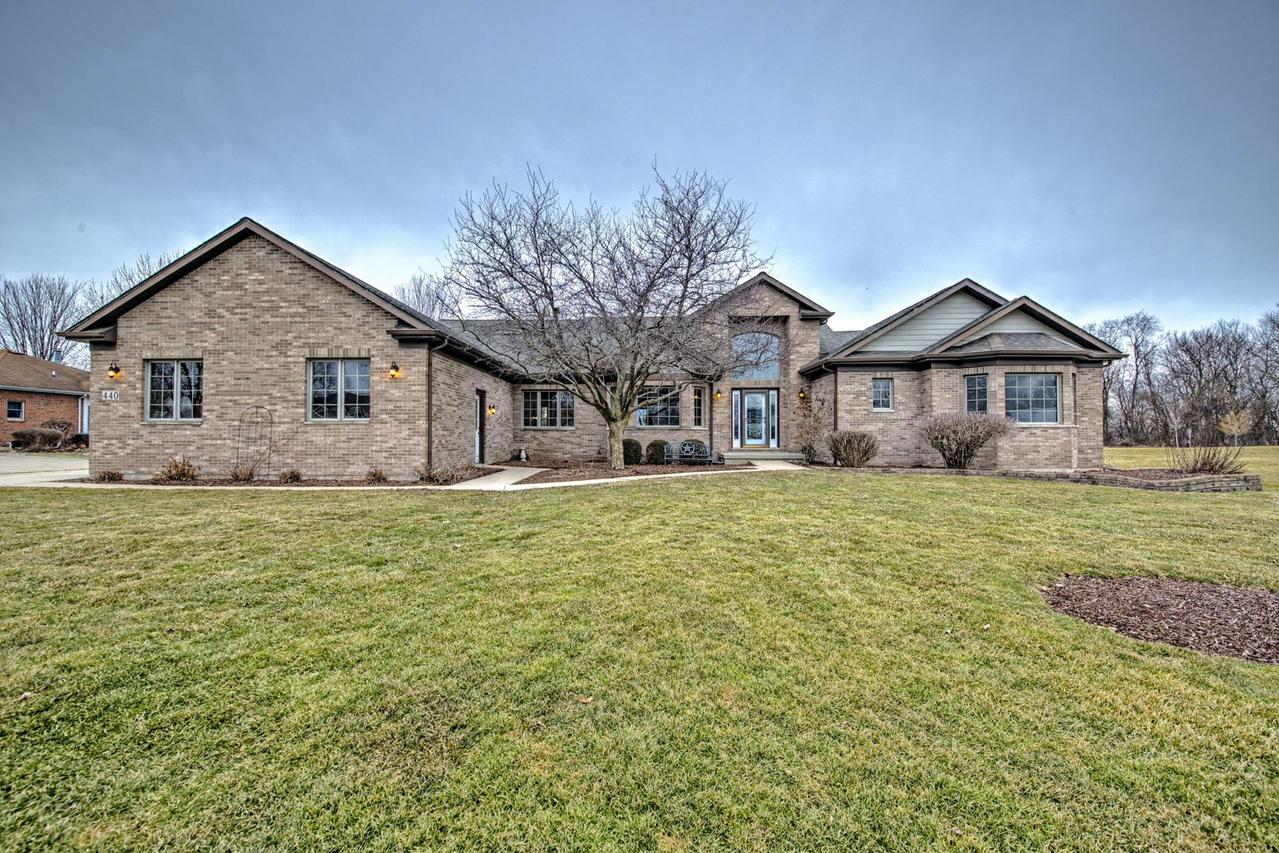 440 E North St., Somonauk, IL 60552