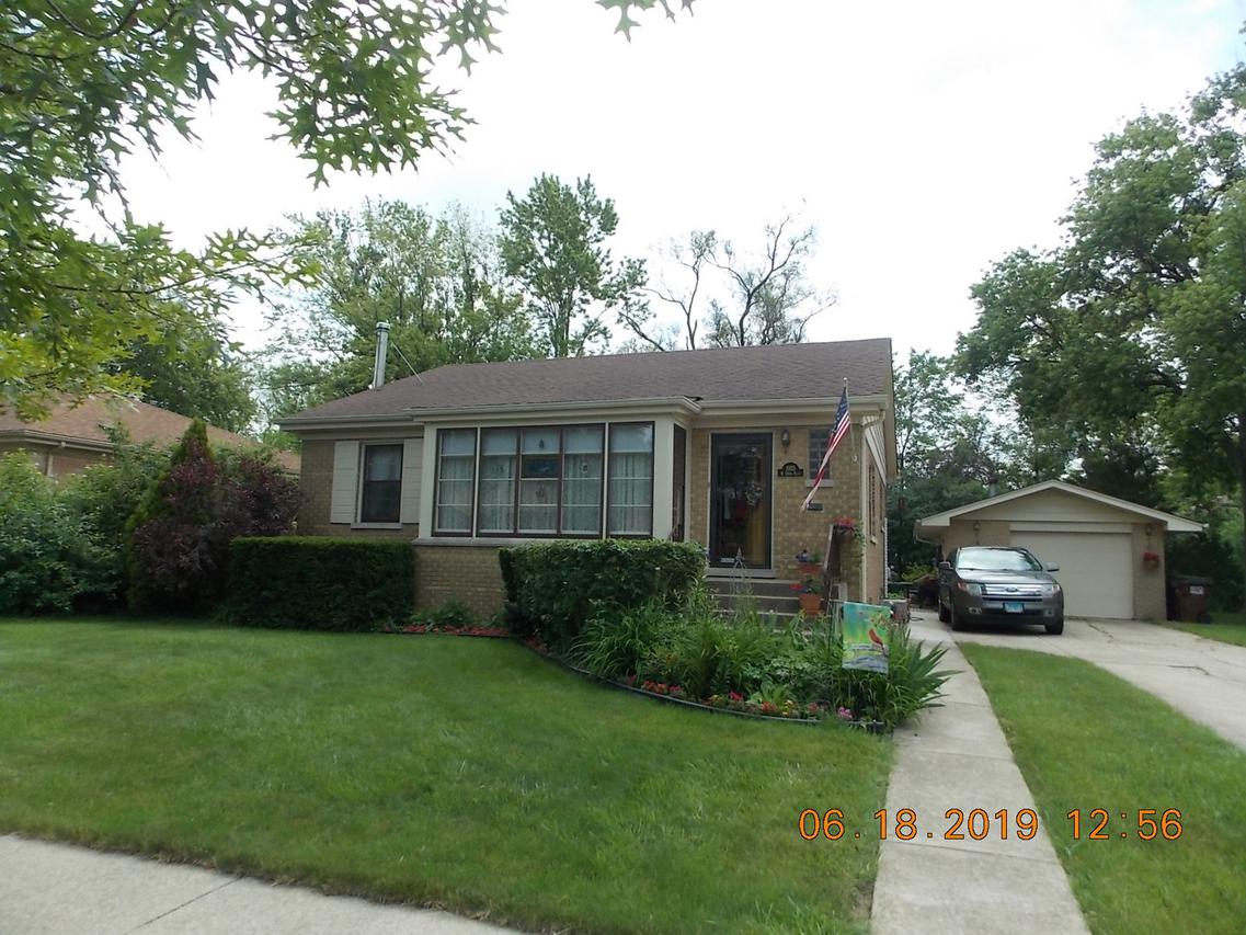 1935 186th Pl., Homewood, IL 60430