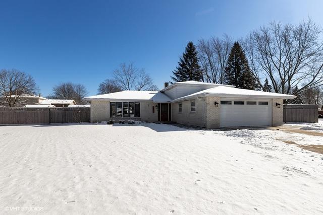 6831 Barrett St., Downers Grove, IL 60516