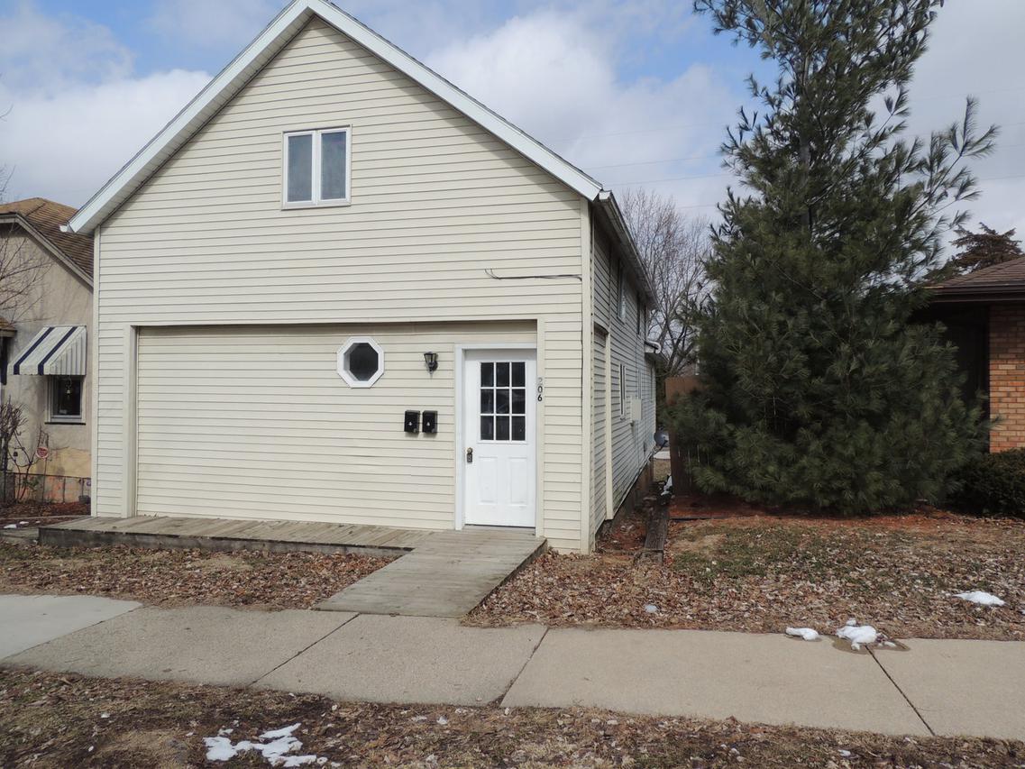 206 W Dakota St., Spring Valley, IL 61362