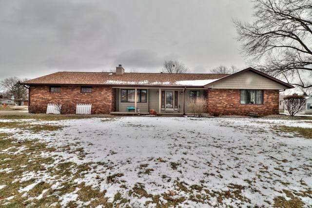 502 Mark Pl., St. Joseph, IL 61873