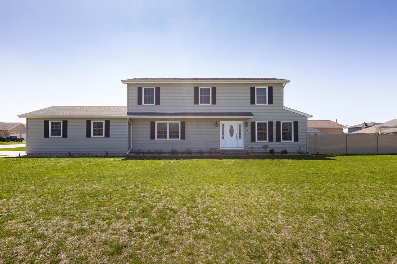 205 W Des Plaines St., Coal City, IL 60416