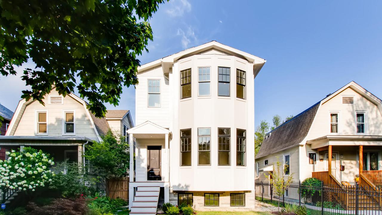 3727 N Monticello Ave., Chicago, IL 60618
