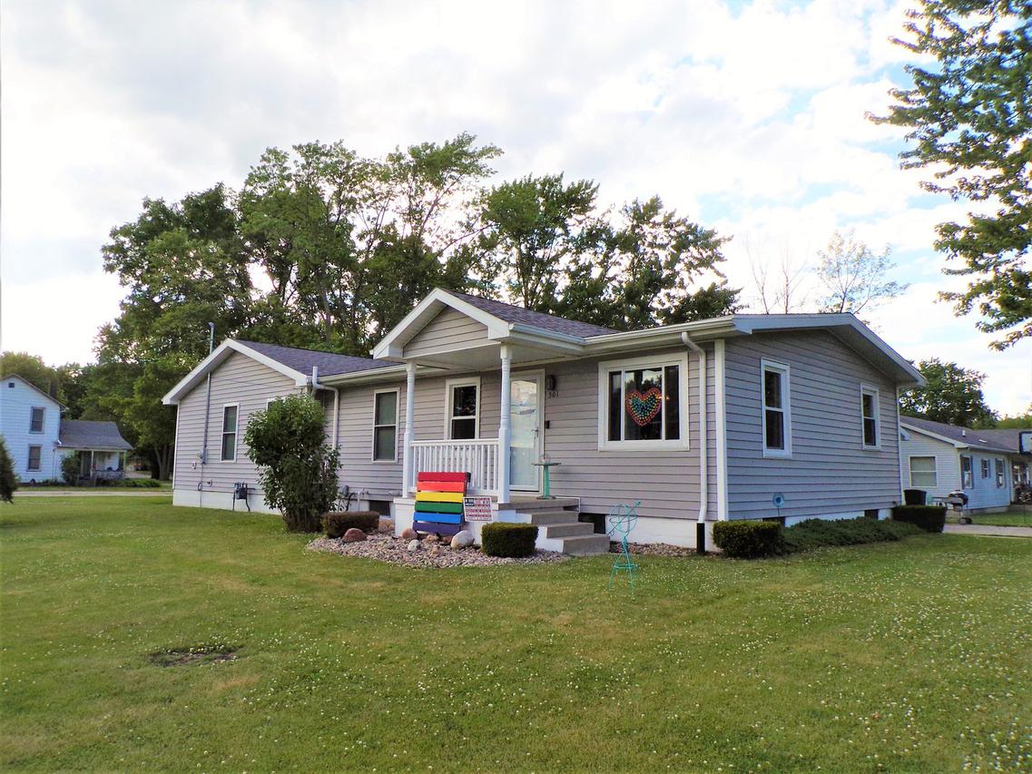 501 W 2nd St., Gilman, IL 60938