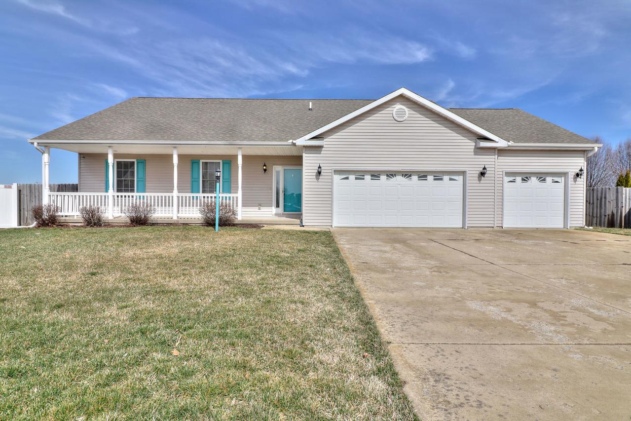 915 Trailway Ct., Champaign, IL 61822