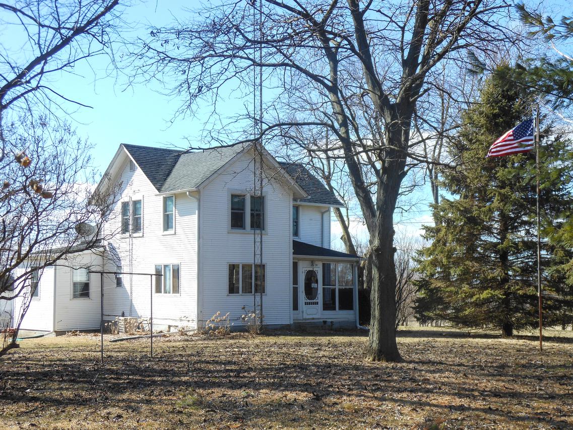 3365 Herman Rd., Lee, IL 60530