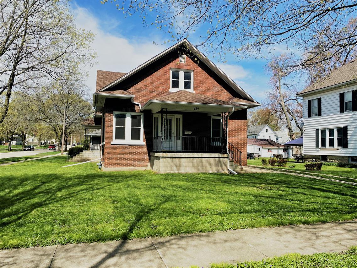 429 S 5th St., Dekalb, IL 60115