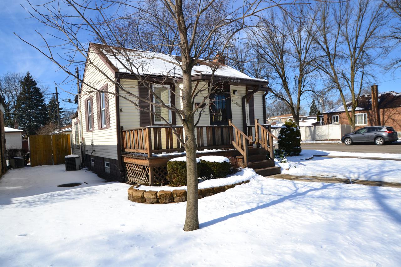 10400 S Albany Ave., Chicago, IL 60655