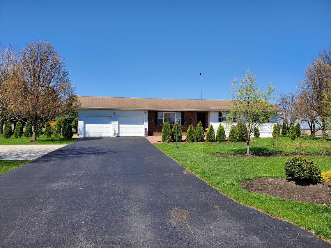 7775 Plattville Rd., Newark, IL 60541