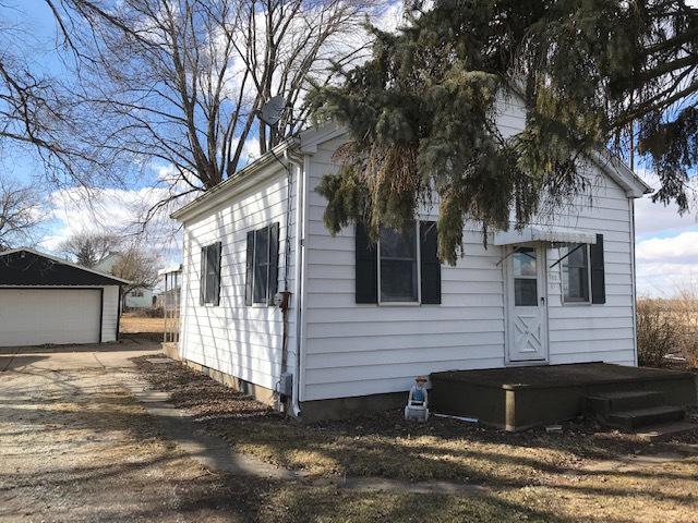 111 4th St., Standard, IL 61363