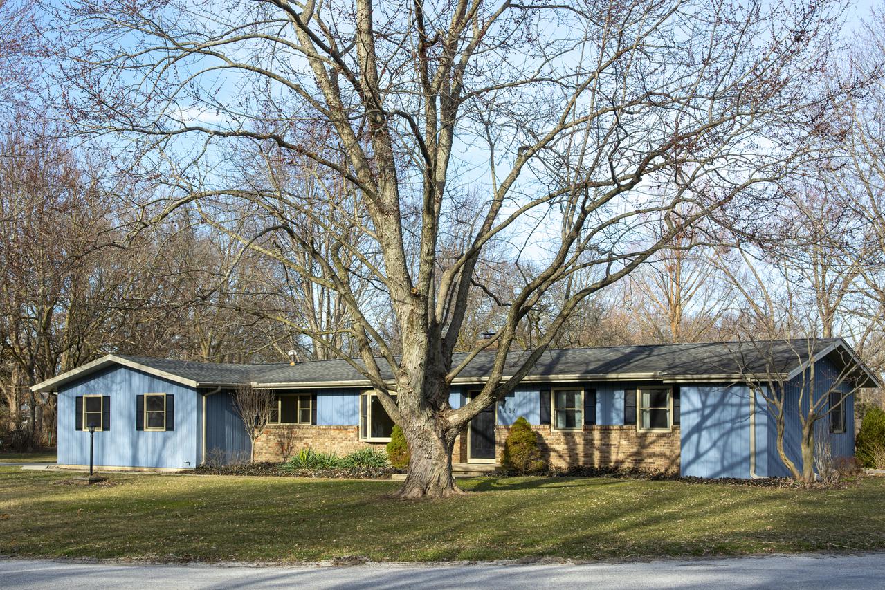 1108 Maple Tree Ln., Mahomet, IL 61853
