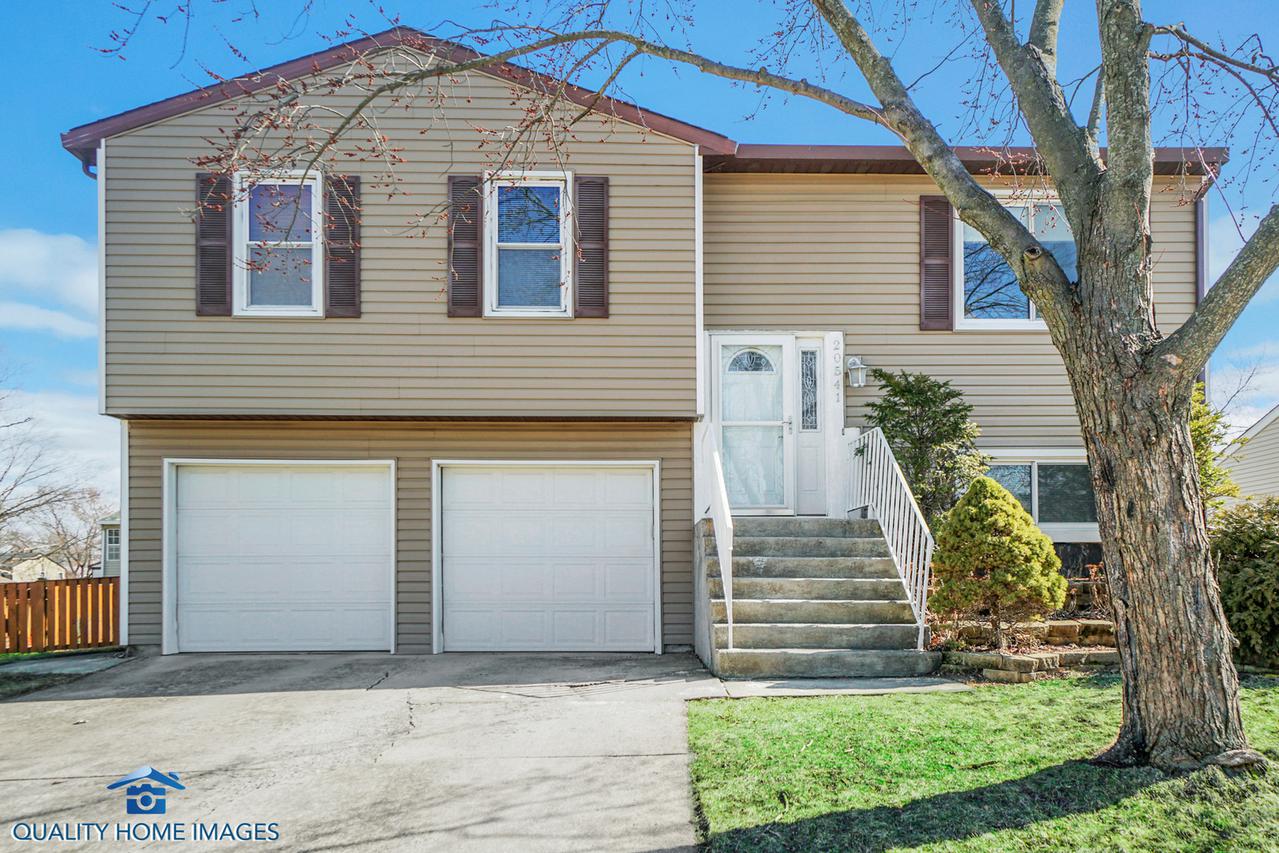 20541 S Graceland Ln., Frankfort, IL 60423