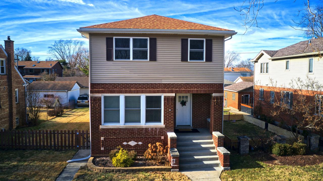 9724 Cook Ave., Oak Lawn, IL 60453