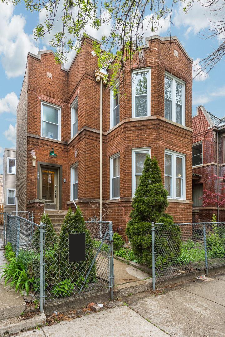 6526 N Ashland Ave., Chicago, IL 60626
