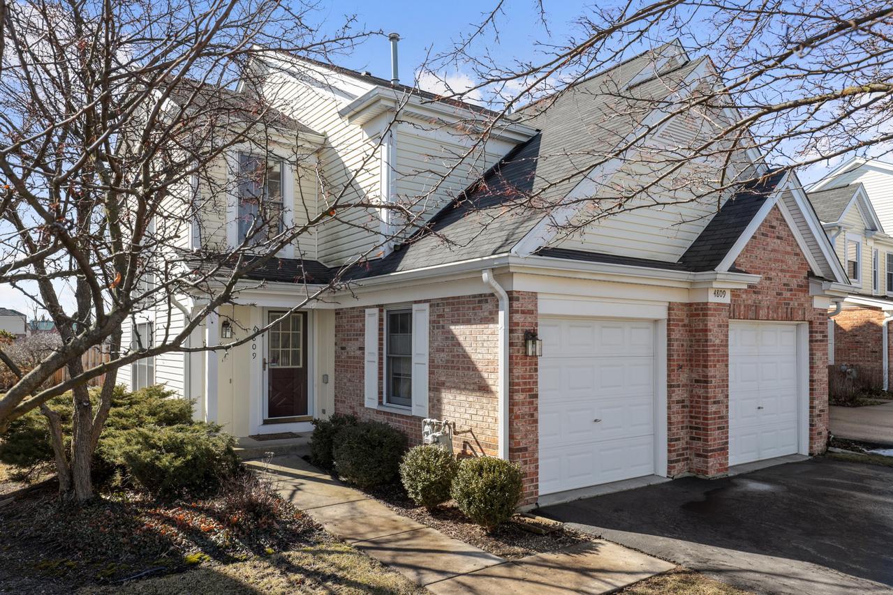 4809 Turnberry Dr., Hoffman Estates, IL 60010