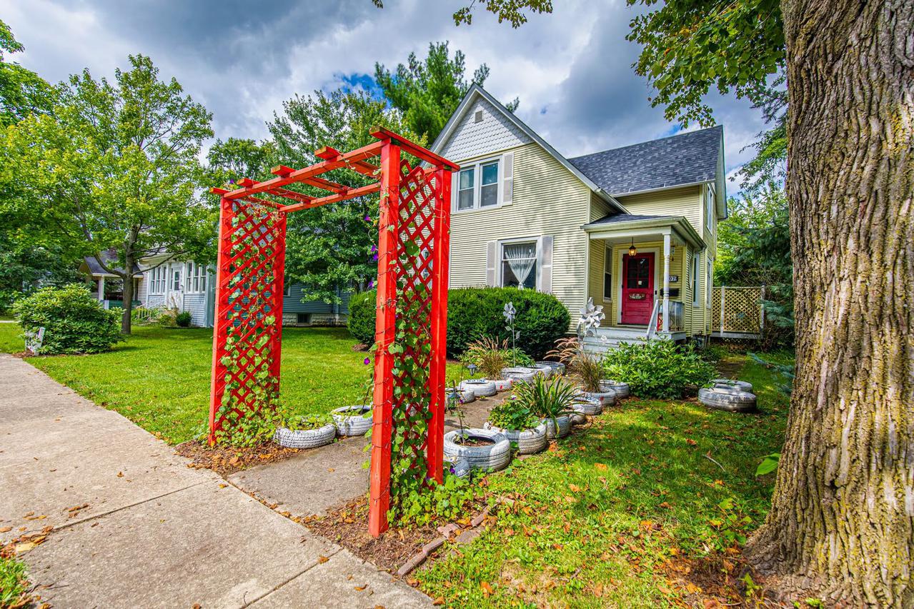 507 Linden St., Crete, IL 60417