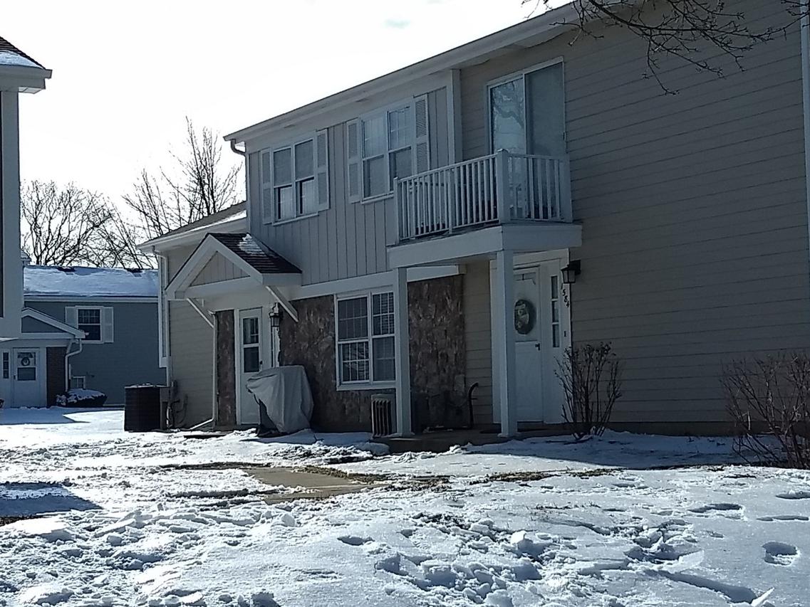 1586 Timber Trl #C, Wheaton, IL 60189