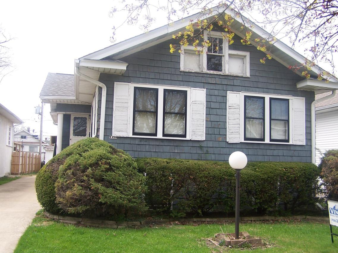 1416 S 16th Ave., Maywood, IL 60153