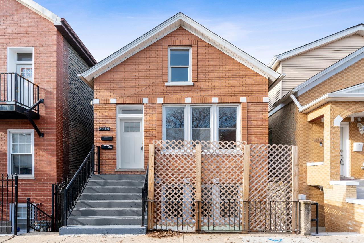 3214 S Green St., Chicago, IL 60608