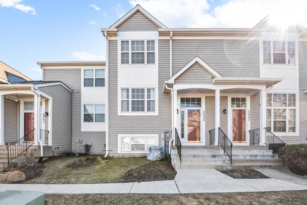 2905 Shelly Ln., Aurora, IL 60504