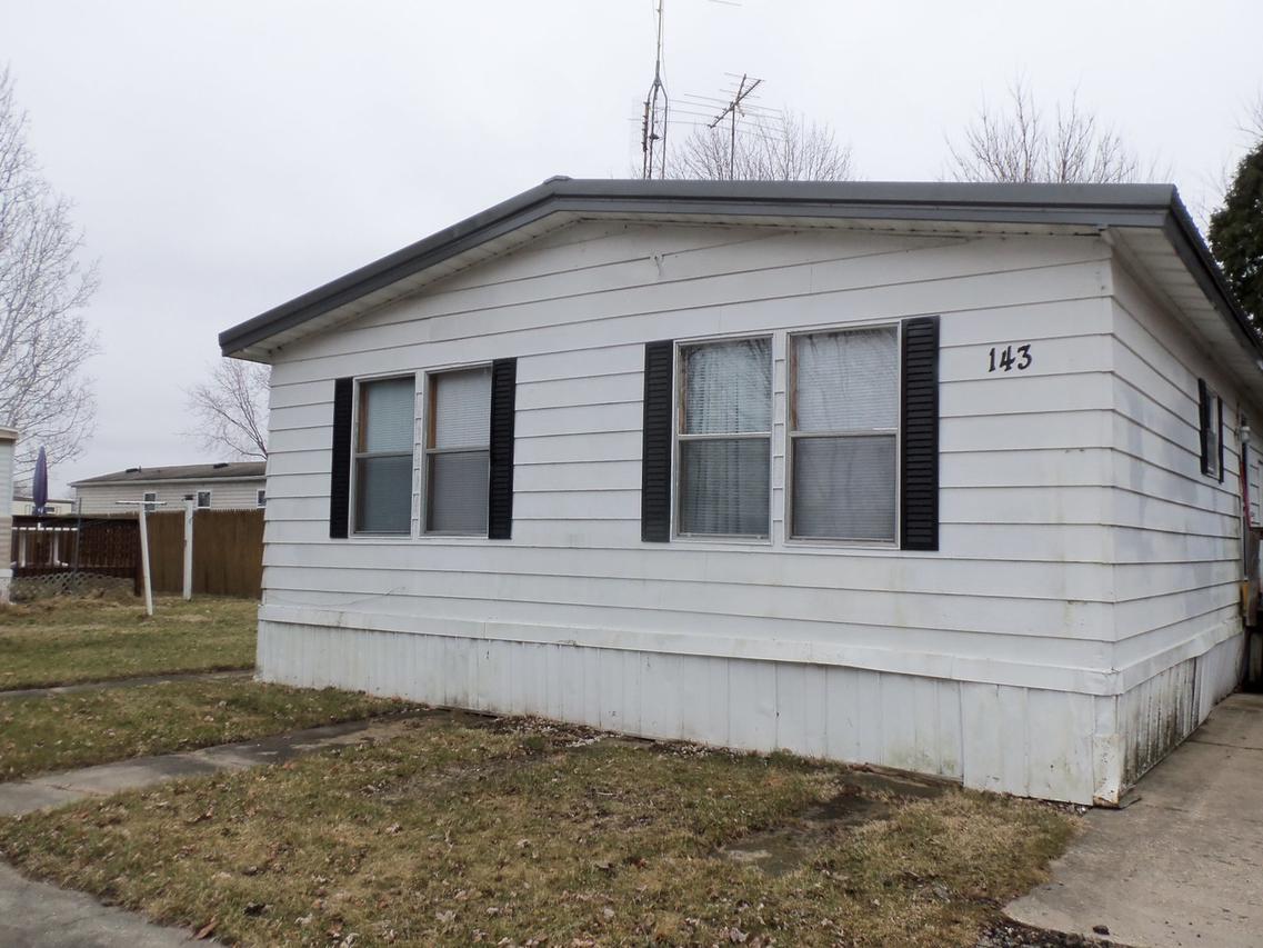 16 W Wasson Rd. #143, Amboy, IL 61310