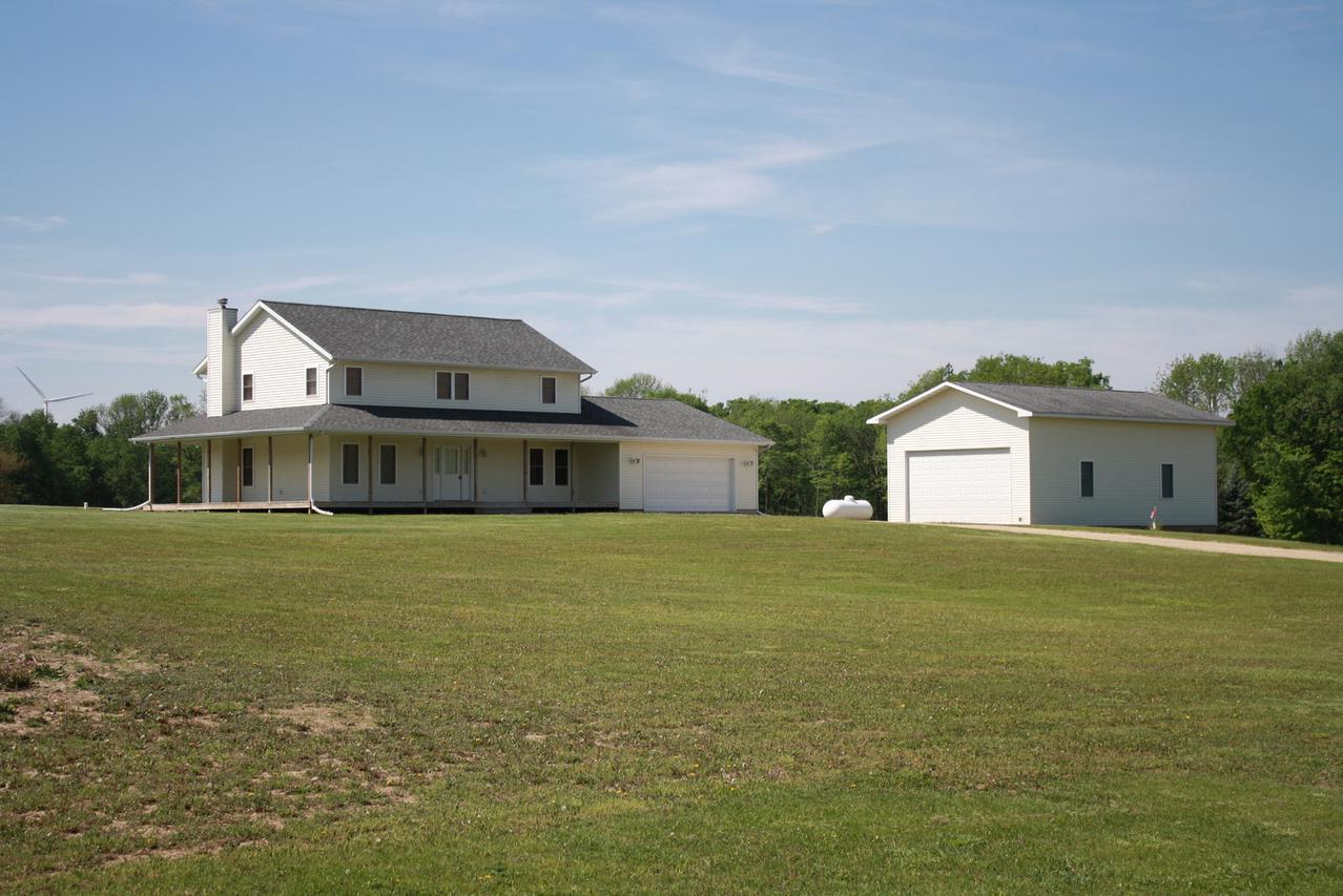 911.41 Melugins Grove Rd., Compton, IL 61318
