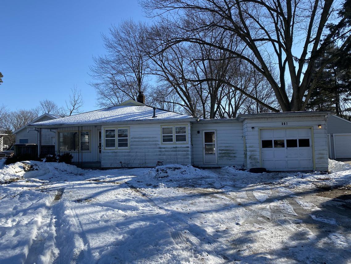 307 Superior Ave., Machesney Park, IL 61115