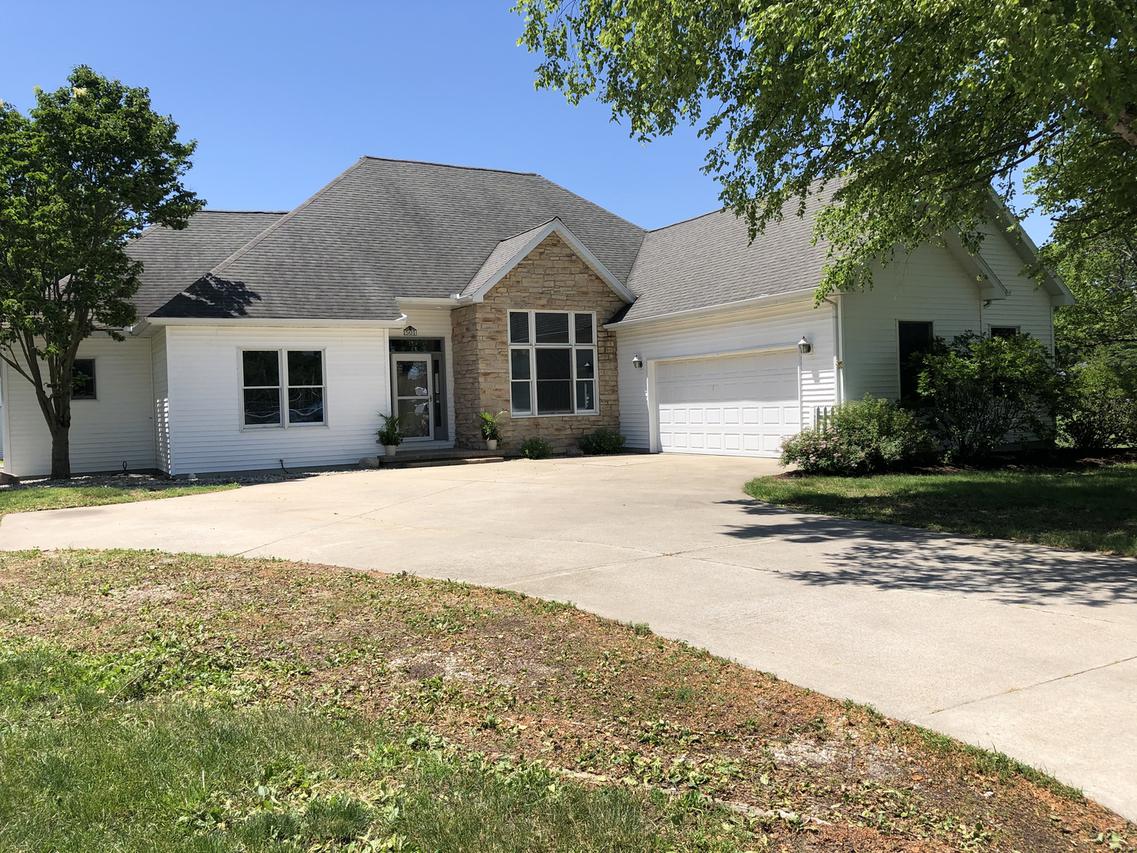 501 N Elm St., St. Joseph, IL 61873